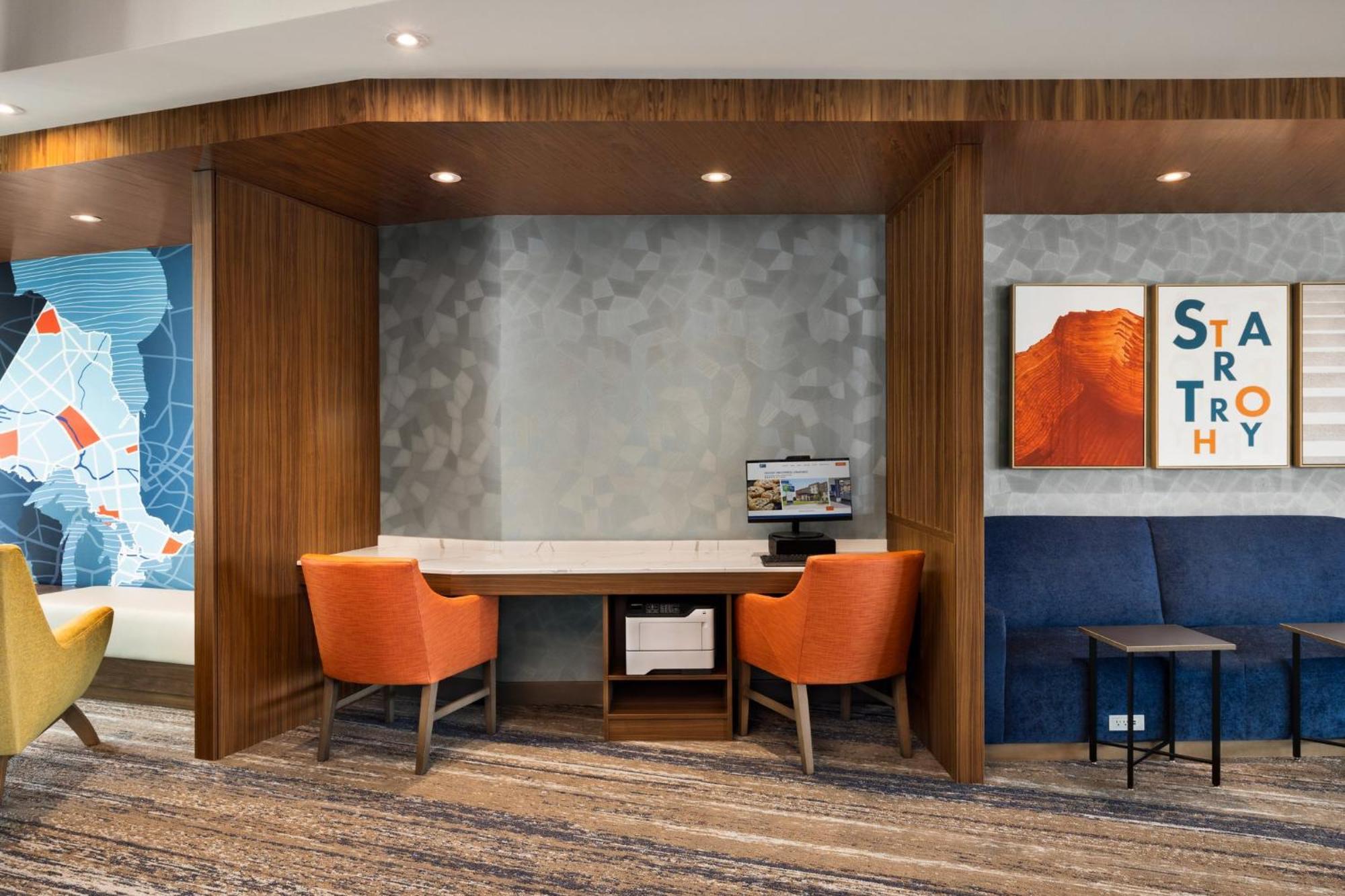 Holiday Inn Express - Strathroy By Ihg 외부 사진