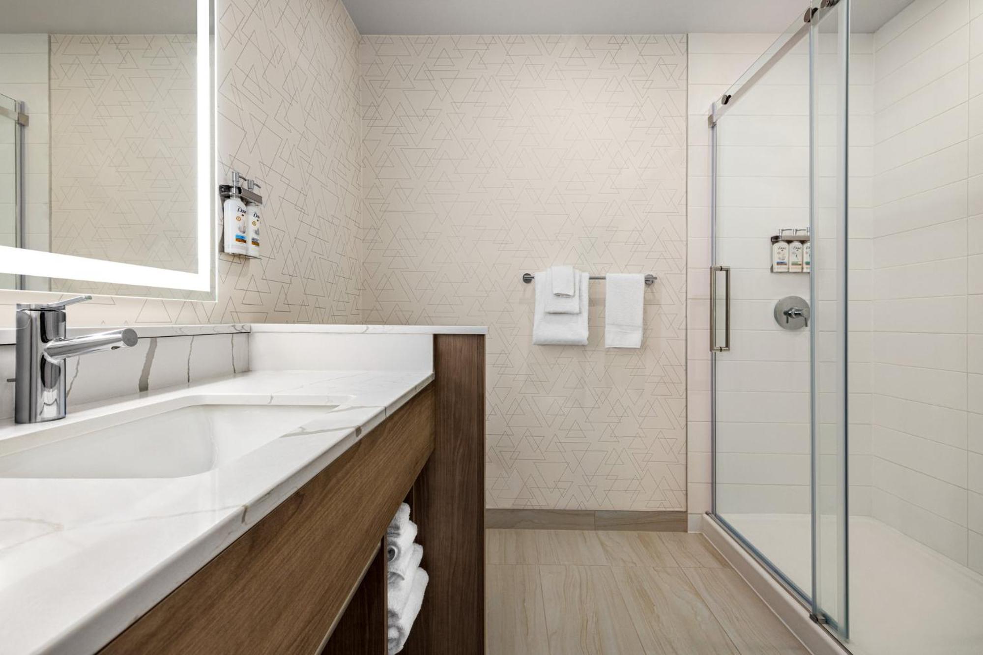 Holiday Inn Express - Strathroy By Ihg 외부 사진