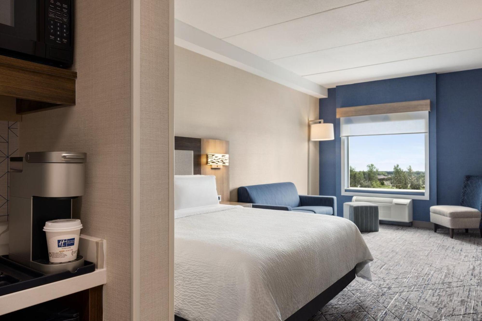 Holiday Inn Express - Strathroy By Ihg 외부 사진