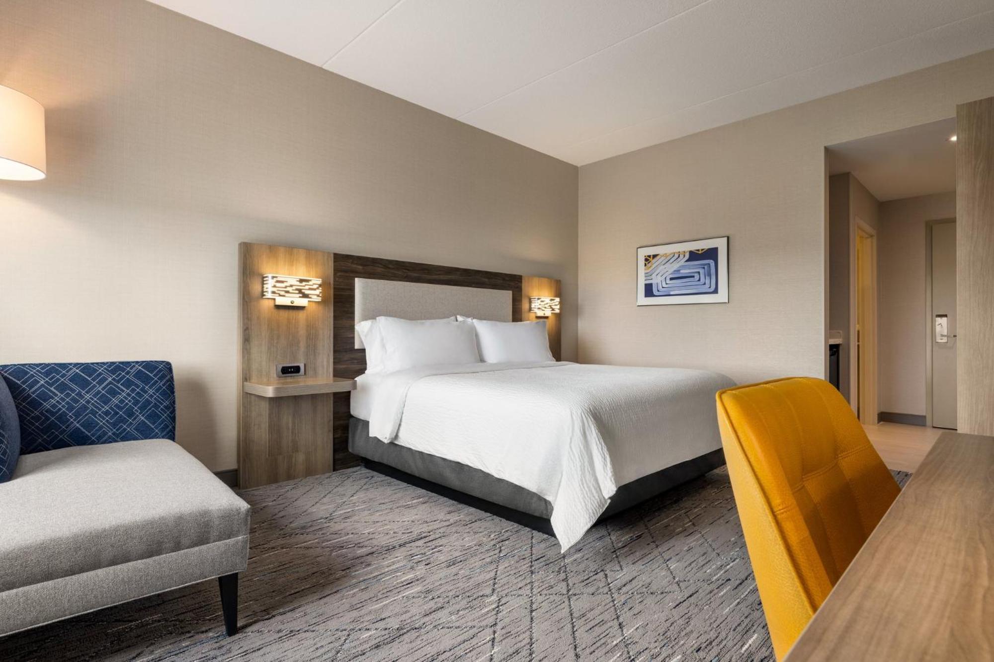 Holiday Inn Express - Strathroy By Ihg 외부 사진