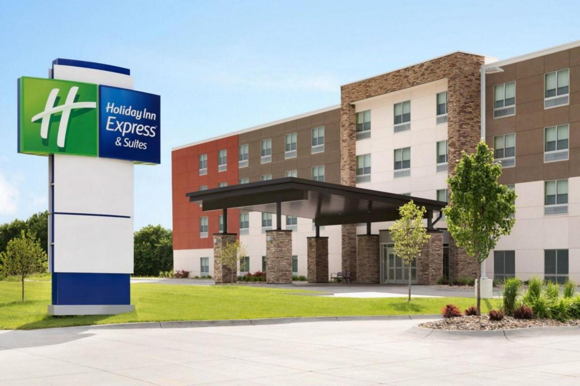 Holiday Inn Express - Strathroy By Ihg 외부 사진
