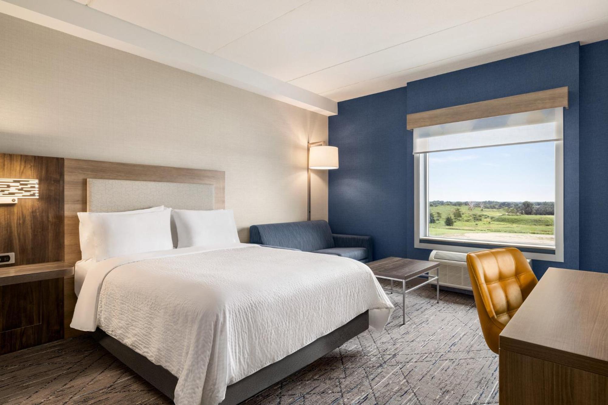 Holiday Inn Express - Strathroy By Ihg 외부 사진